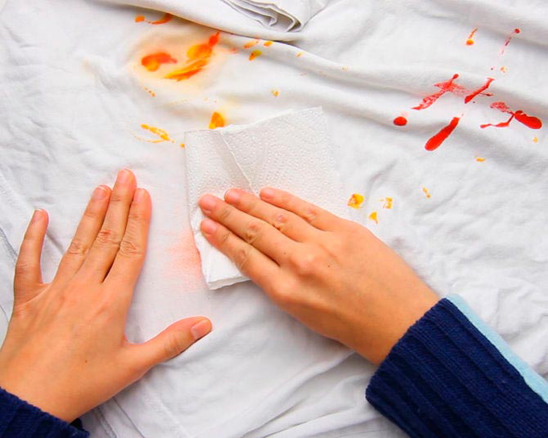 How To Remove Makeup Stains From Clothes Easily At Home 